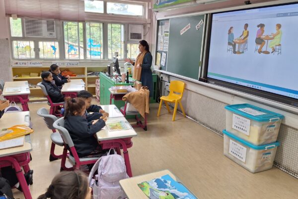 Learing table manner from the story